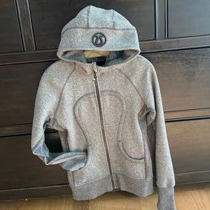 Lululemon gray scuba zip hoodie. EUC. Size 6